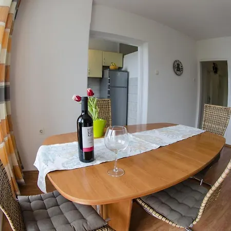 Two Bedroom With Terrace And Sea View Krk Town