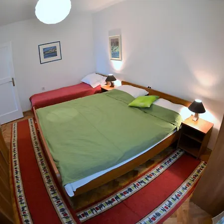 Two Bedroom With Terrace And Sea View *