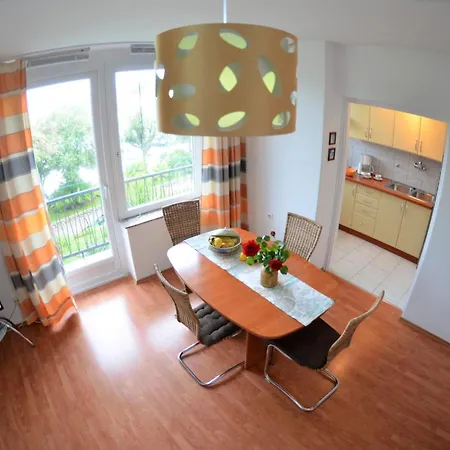 Two Bedroom With Terrace And Sea View *